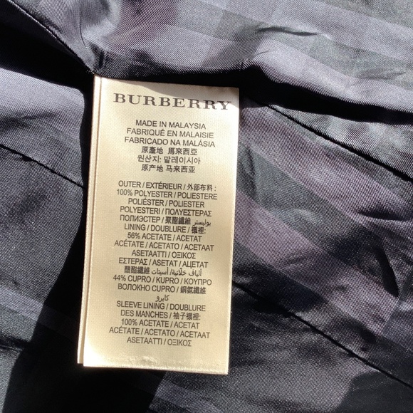 Burberry - Abbeydale Black Puffer Jacket with Fur hood -Size 4 - Picture 6 of 8